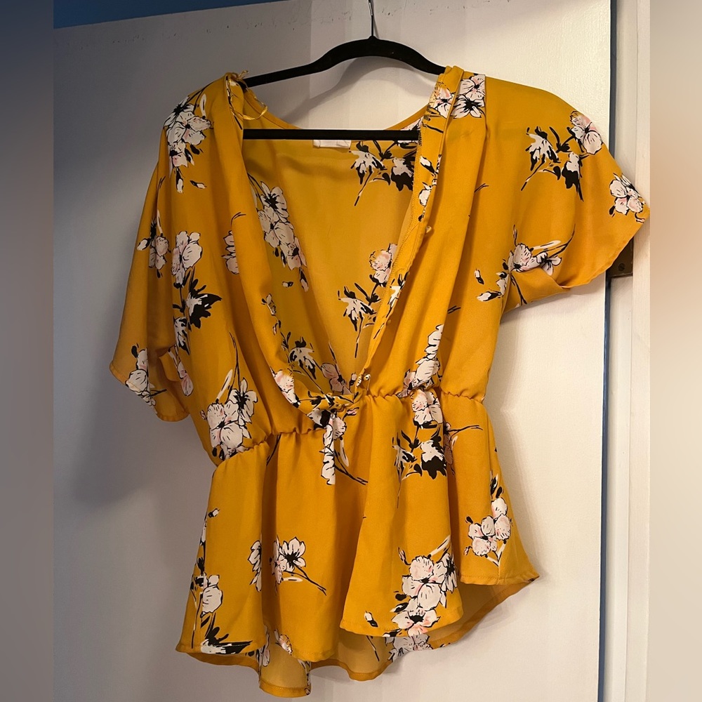 Yellow floral blouse size L